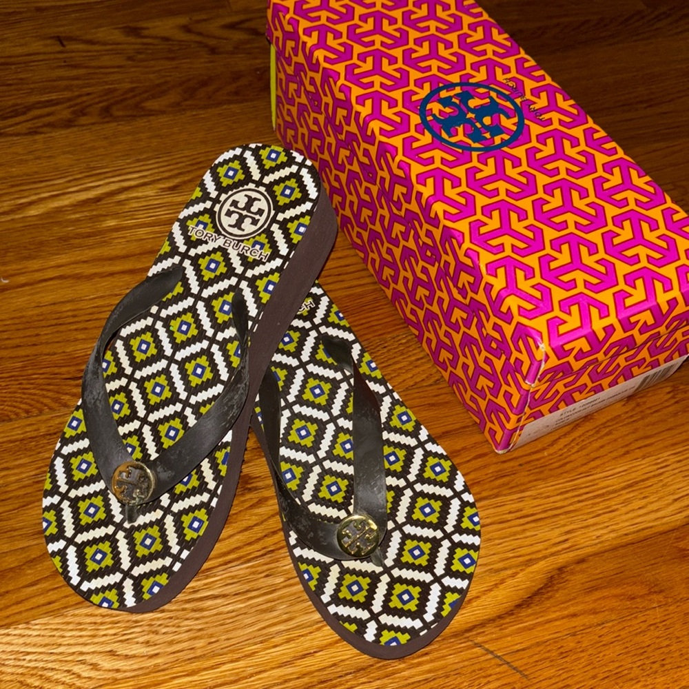 tory burch wedge flip flops